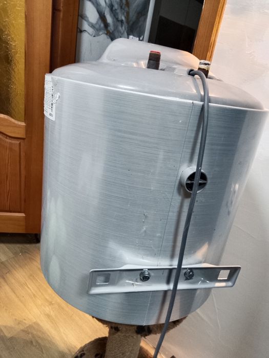 Продам водонагреватель