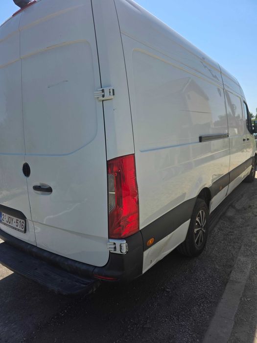 Autoutilitara mercedes sprinter