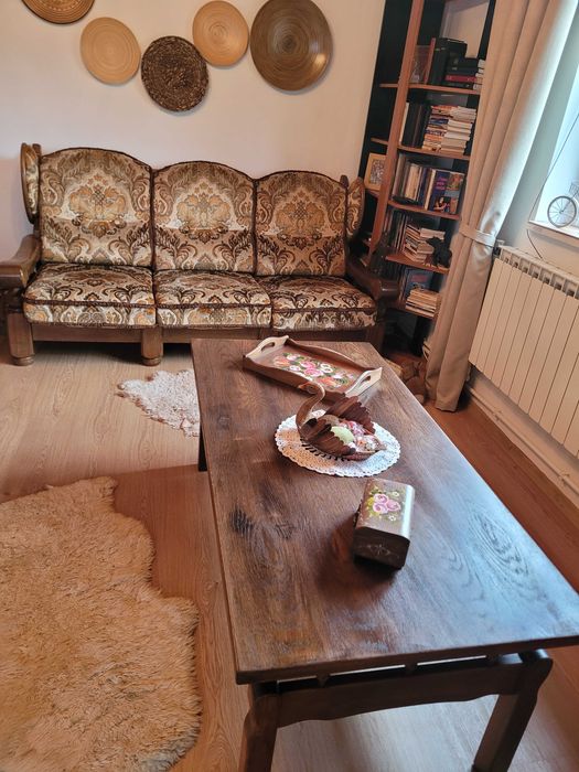 Vand Canapea cu fotolii rustice ,antik,cu brate din stejar si 2 comode