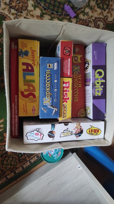 Стеллаж для игрушек