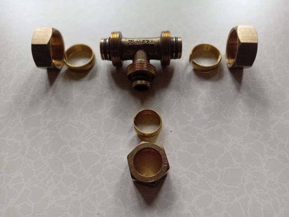 Фитинг на металопластик 25×20