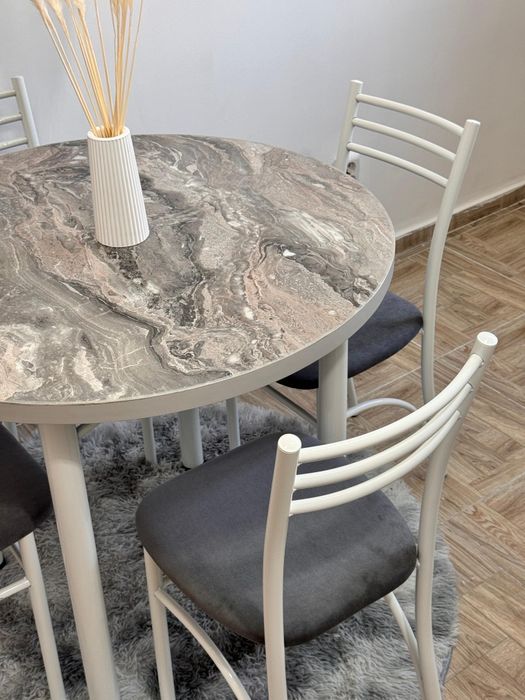 Стол стулья в наличии