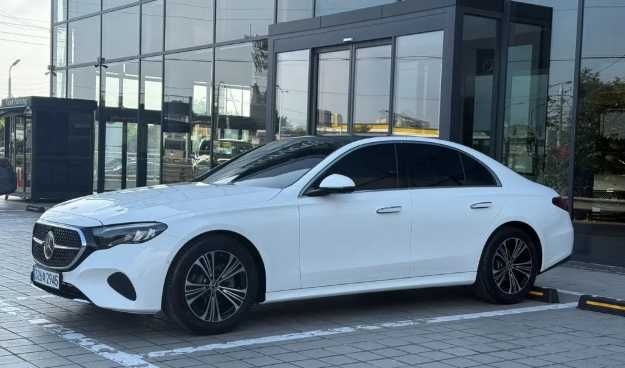 Mercedes-Benz E200