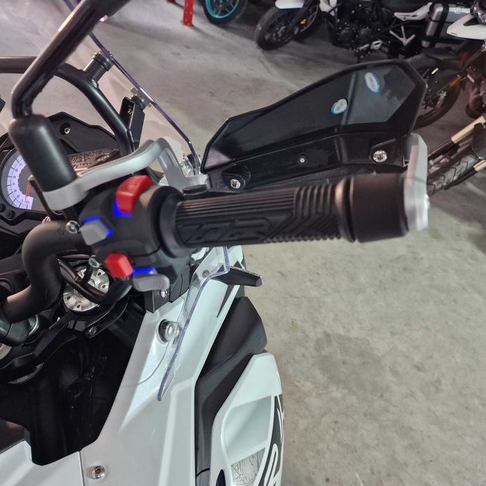 Motocicleta Benelli TRK 502X ABS A2 | BN52823 | motomus.ro