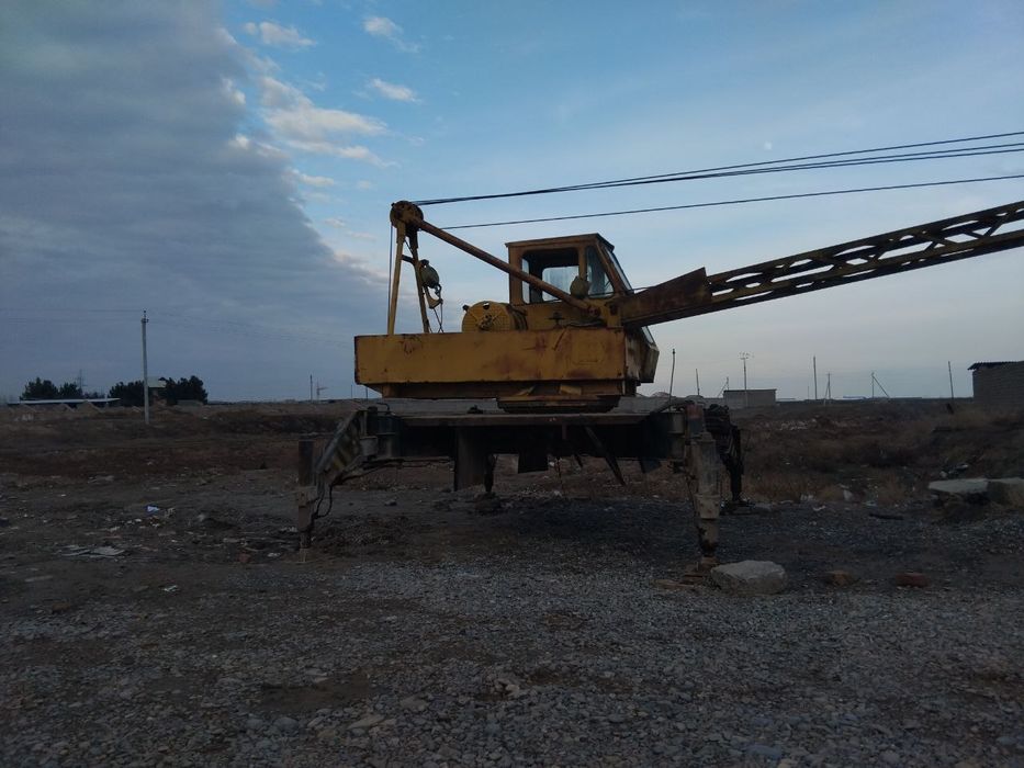 Avtokran zil yangidek turipti texnik xolati alo