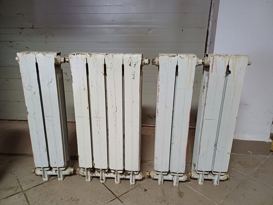 Vand element aluminiu 20 lei .