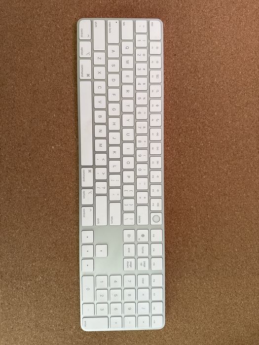 Apple Magic Keyboard TouchID A2520 US-layout