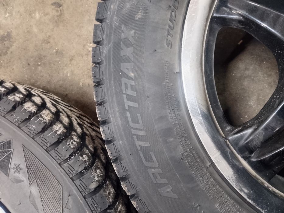 Диски с покрышками 185/70/R14