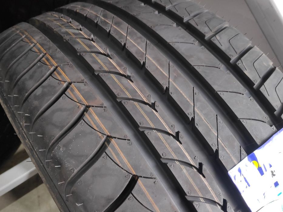 1бр. 255/40/18 Goodyear