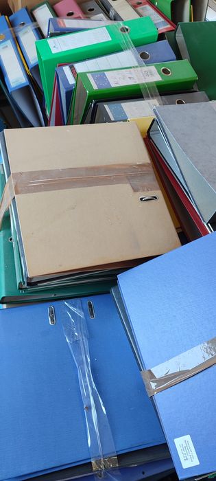 Офис папки много бройки