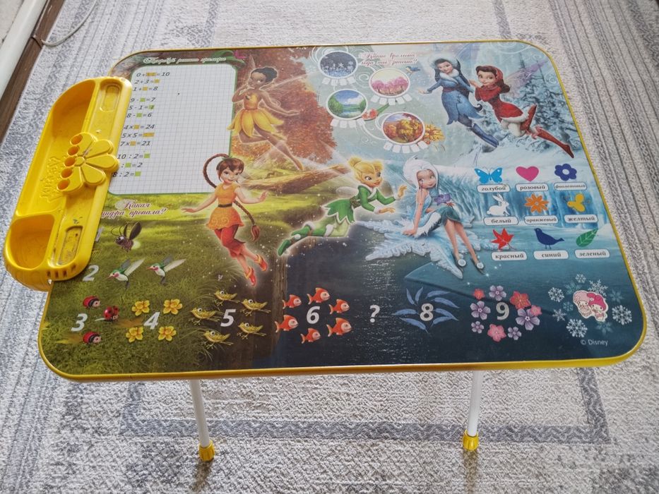 Продам детский стол 1500