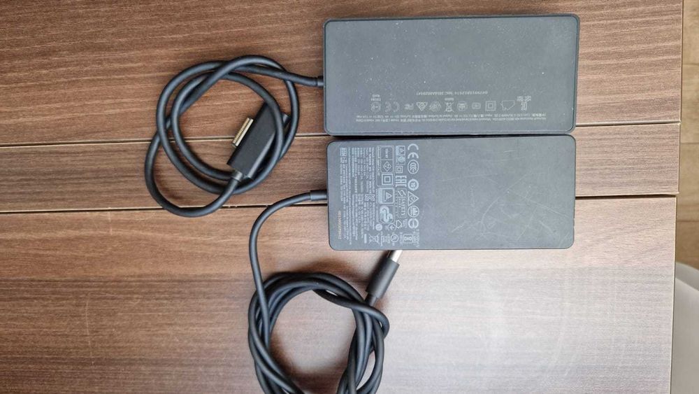 Docking Station MICROSOFT SURFACE A1661 + Incarcator 6.0A