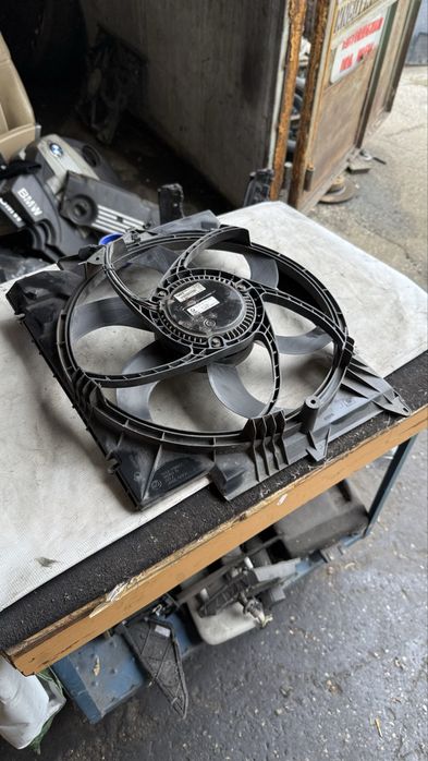 Охлаждаща перка Radiator Fan BMW 1 3 Серия Е81 Е87 Е90 Е91 Е92