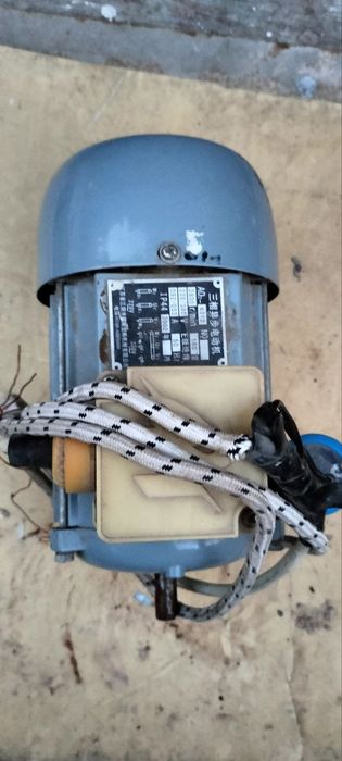 Продается мотор в хорошем состоянии