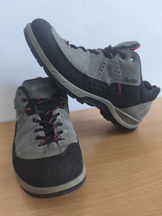 Incaltaminte piele Goretex ECCO 38 (24cm)