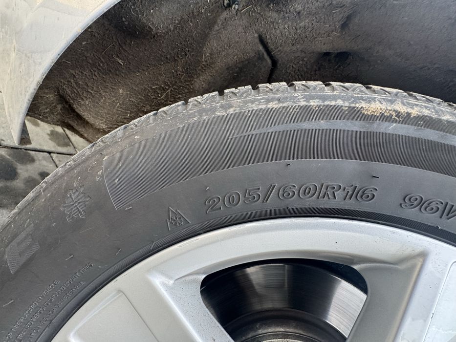 Audi A4 Avant G-tron ( фабричен метан)