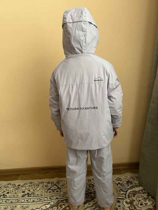 Продам лыжный костюм на девочку