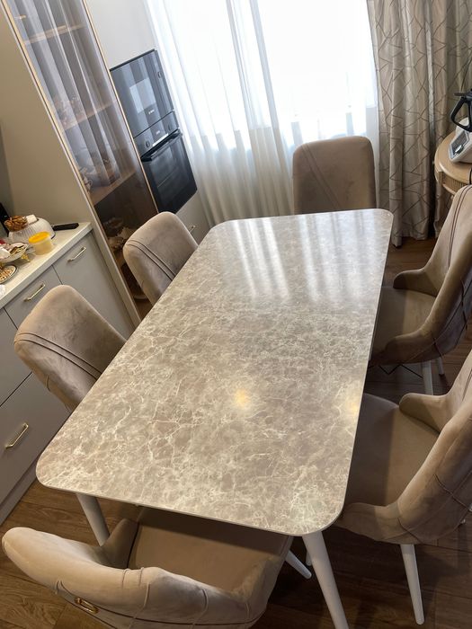 Астана,стол со с стульями