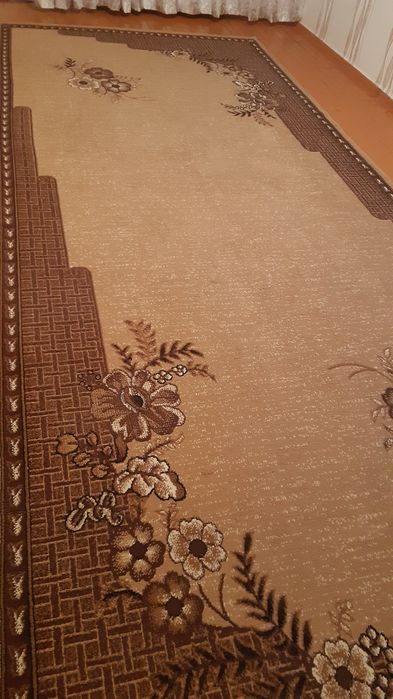 Продам ковёр на пол