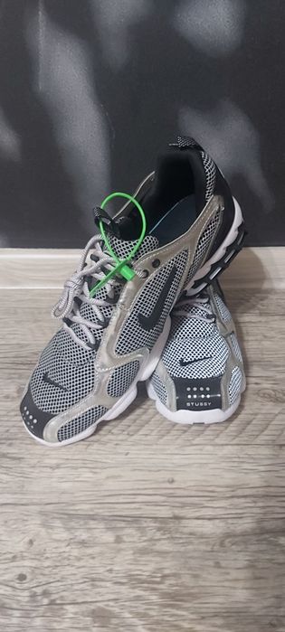 Продам кроссовки.