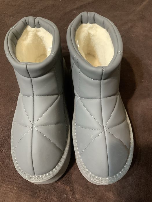 Продам угги женские