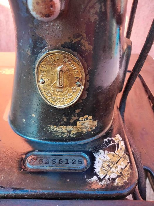 Masina de cusut veche functionabila