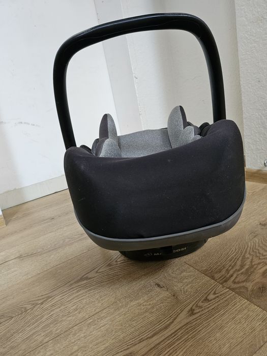 Стол за кола - кошница Maxi Cosi