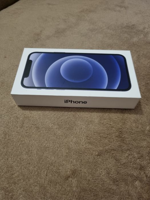 Cutie iPhone 12 stare buna
