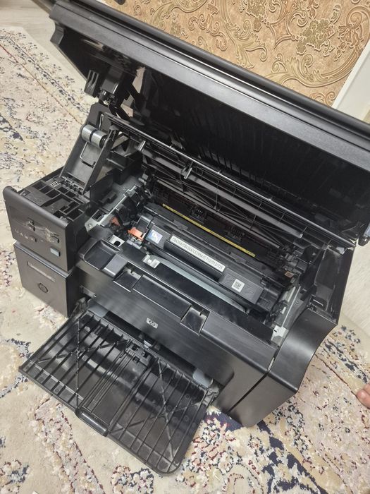 Принтер Принтер Мфу LaserJet Pro 1132
Ксерокопия
Сканер
Принтер
Кабеля