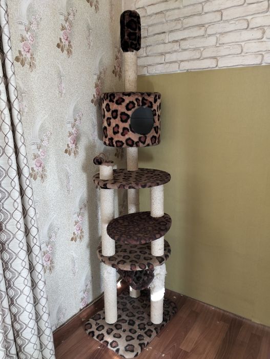 Домик для кошки с когтеточкой Распродажа