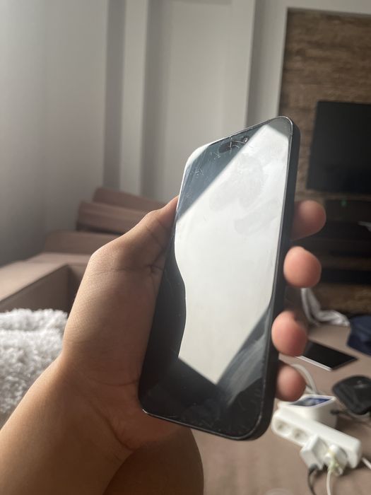 Iphone 15 черный б/у