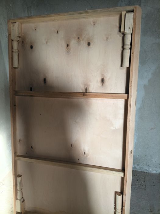 Столы напольные для гостей, размер 0,9*1,5