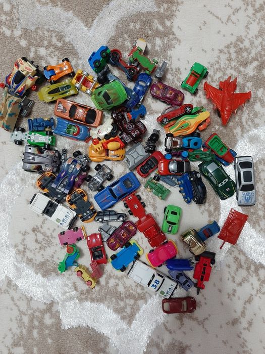 Игрушки из киндера