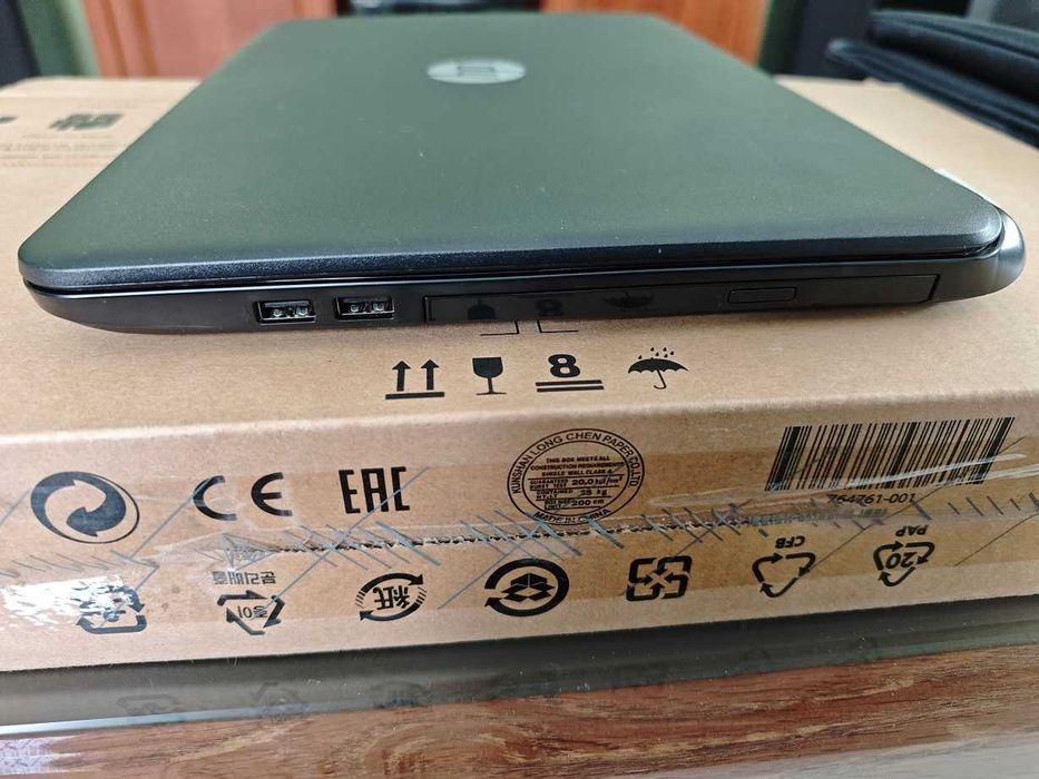 Продавам лаптоп HP 15"