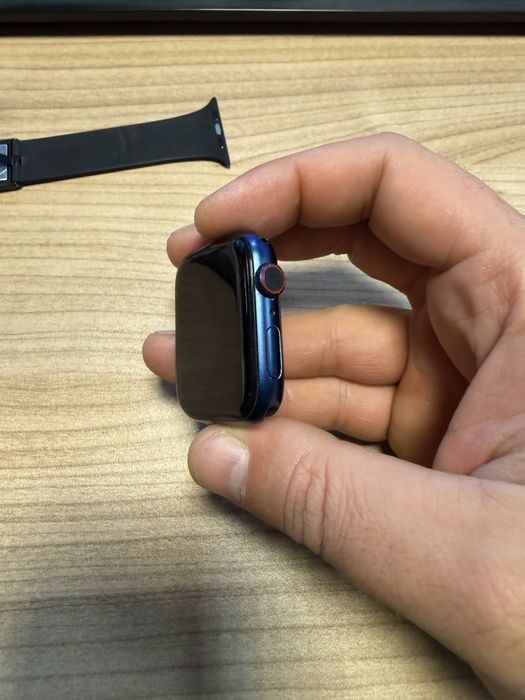 Apple Watch Series 6 LTE 44 mm