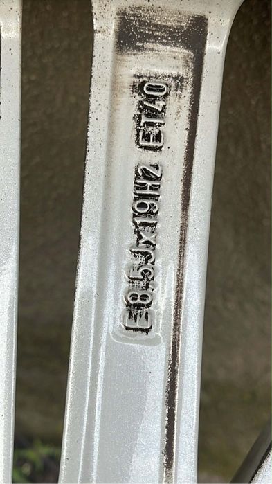 Оригинални OEM джанти  AUDI 19 със зимни гуми 255/35/19.