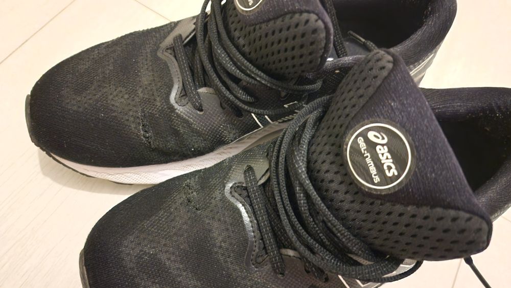 Asics gel Nimbus 23 alergare asfalt