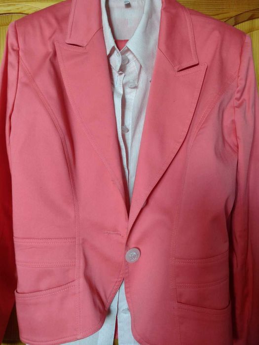 Костюм 3 Части-САКО+ПАНТАЛОН+РИЗА в цвят "Скарида"на"Рива Фешън" !НОВ!