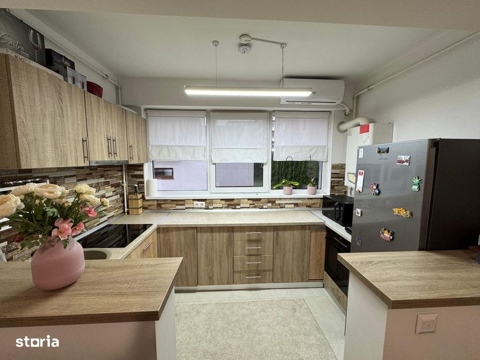 Apartament 3 camere complet mobilat si utilat, 9 Mai