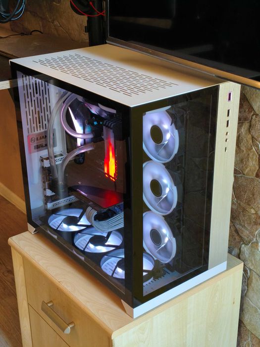 компютър – i7-9700k, 1080Ti, водно охлаждане EKWB– ВАРНА