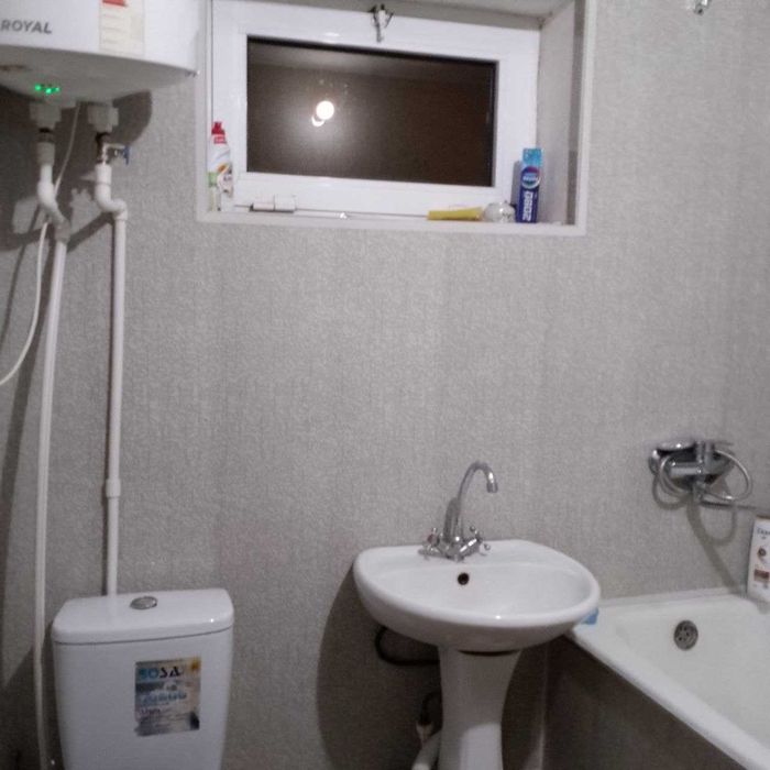 3 хонали квартира сотилади срочно