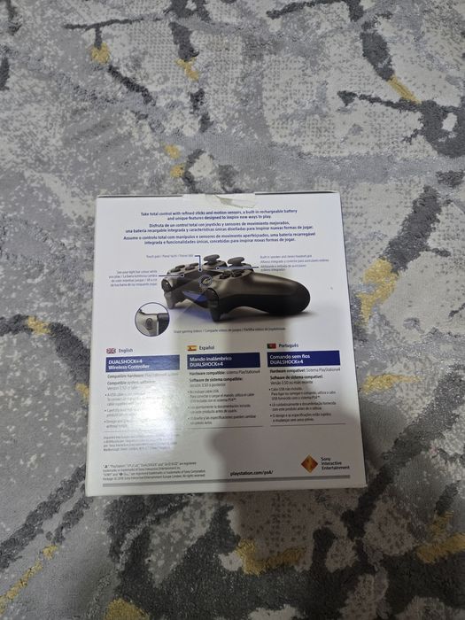 Maneta Wireless PlayStation 4 PS4 DUALSHOCK Controller