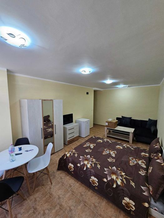 Дава под Наем 1-СТАЕН град София, Лагер