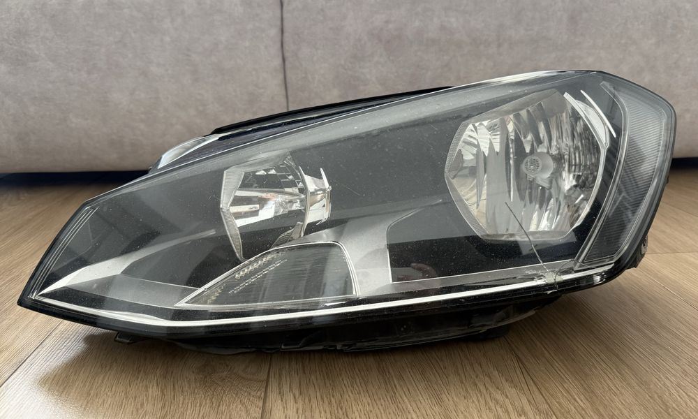 Far stanga dreapta halogen VW Golf 7 2014-2017