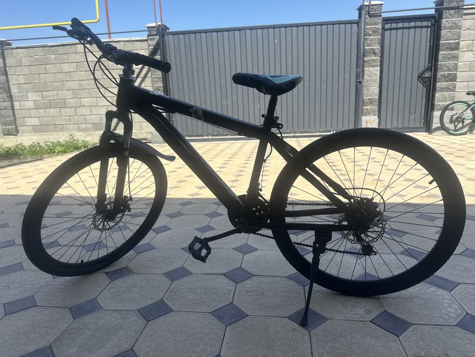 Черный велосипед