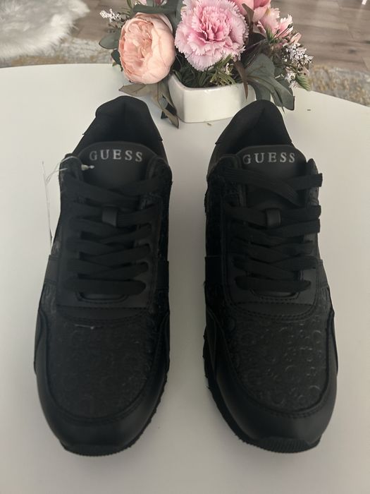 Adidasi Guess, Noi ,Originali