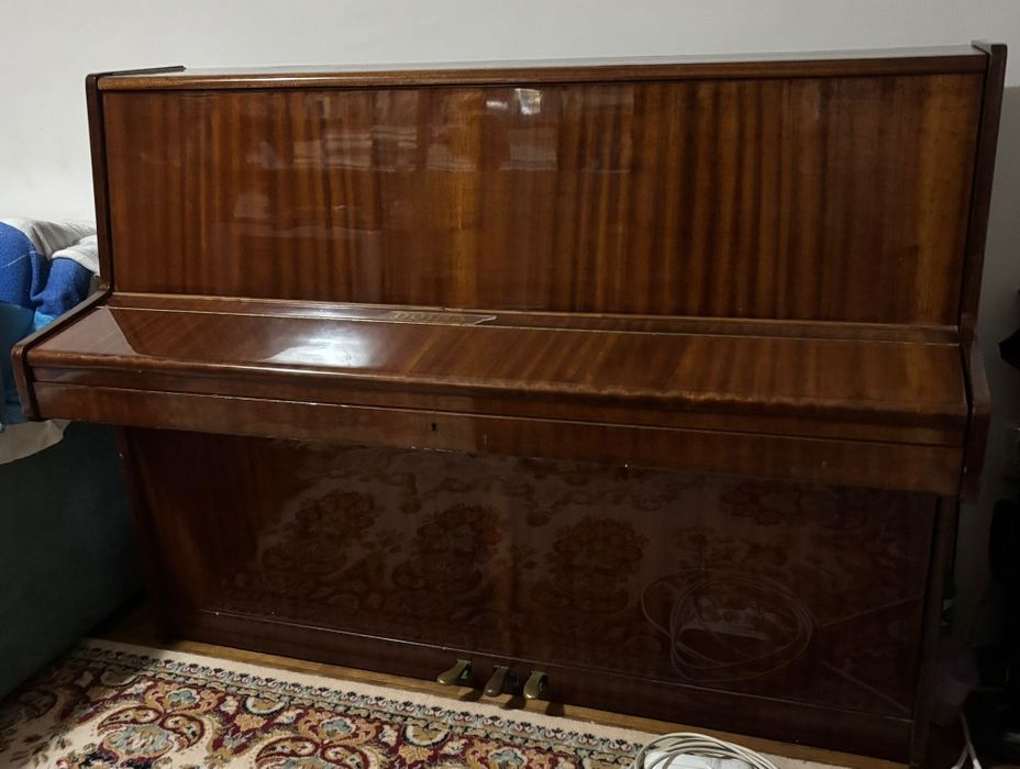 Pianina Doina cu placa bronz, 7 octave