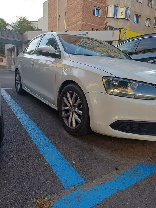 VOLKSWAGEN Jetta 2012 — imagine 2