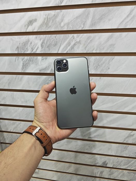 iPhone 11 pro max 256 simkartali