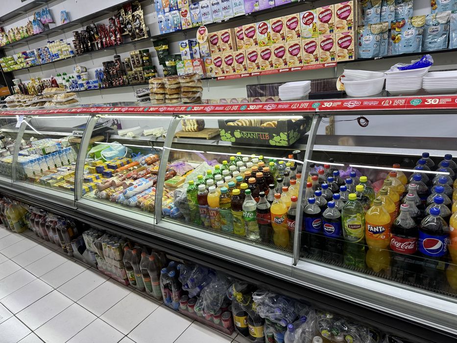 Turkiya vitrina xolodenik sotiladi